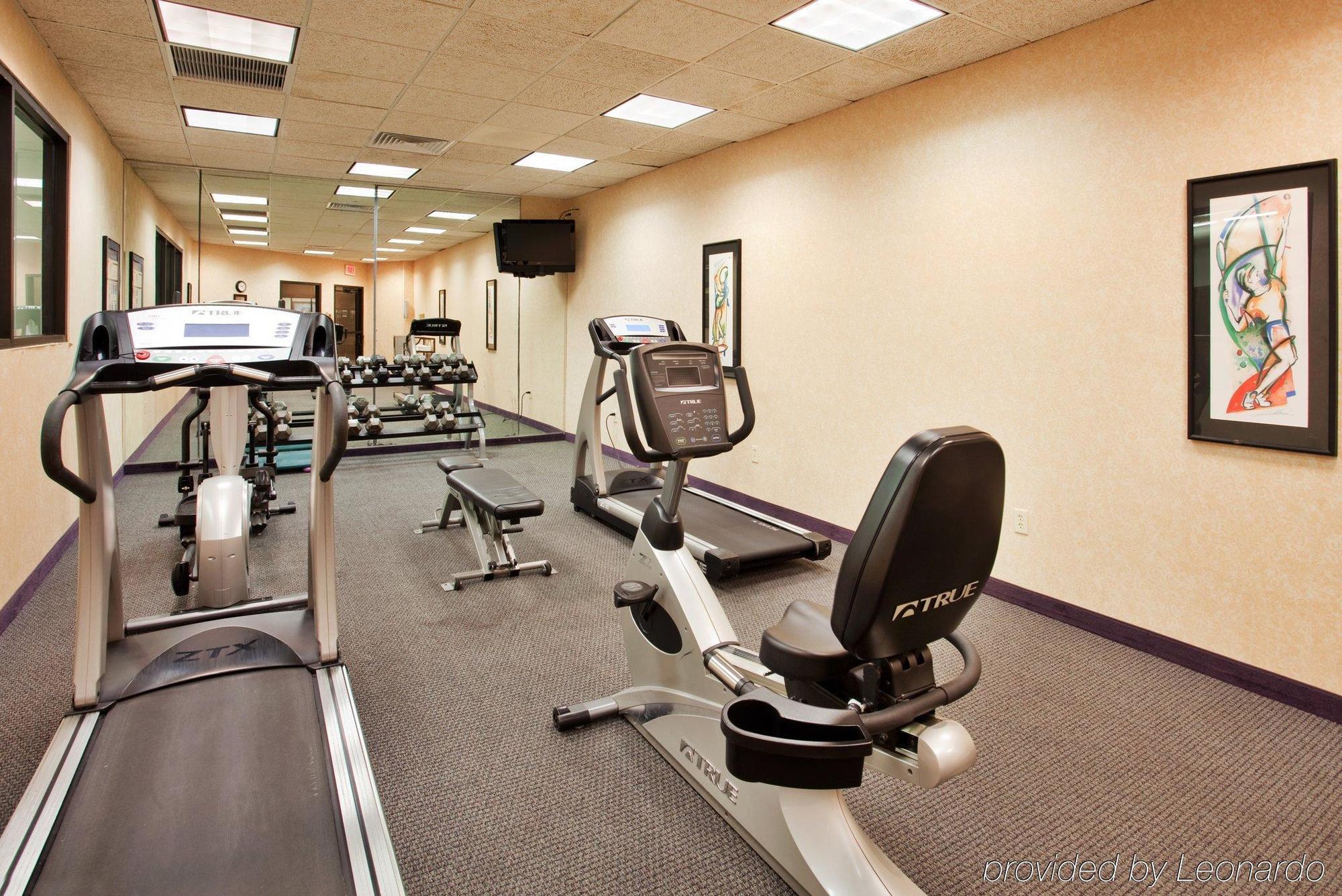 Holiday Inn Wichita East I-35 By Ihg Εξωτερικό φωτογραφία