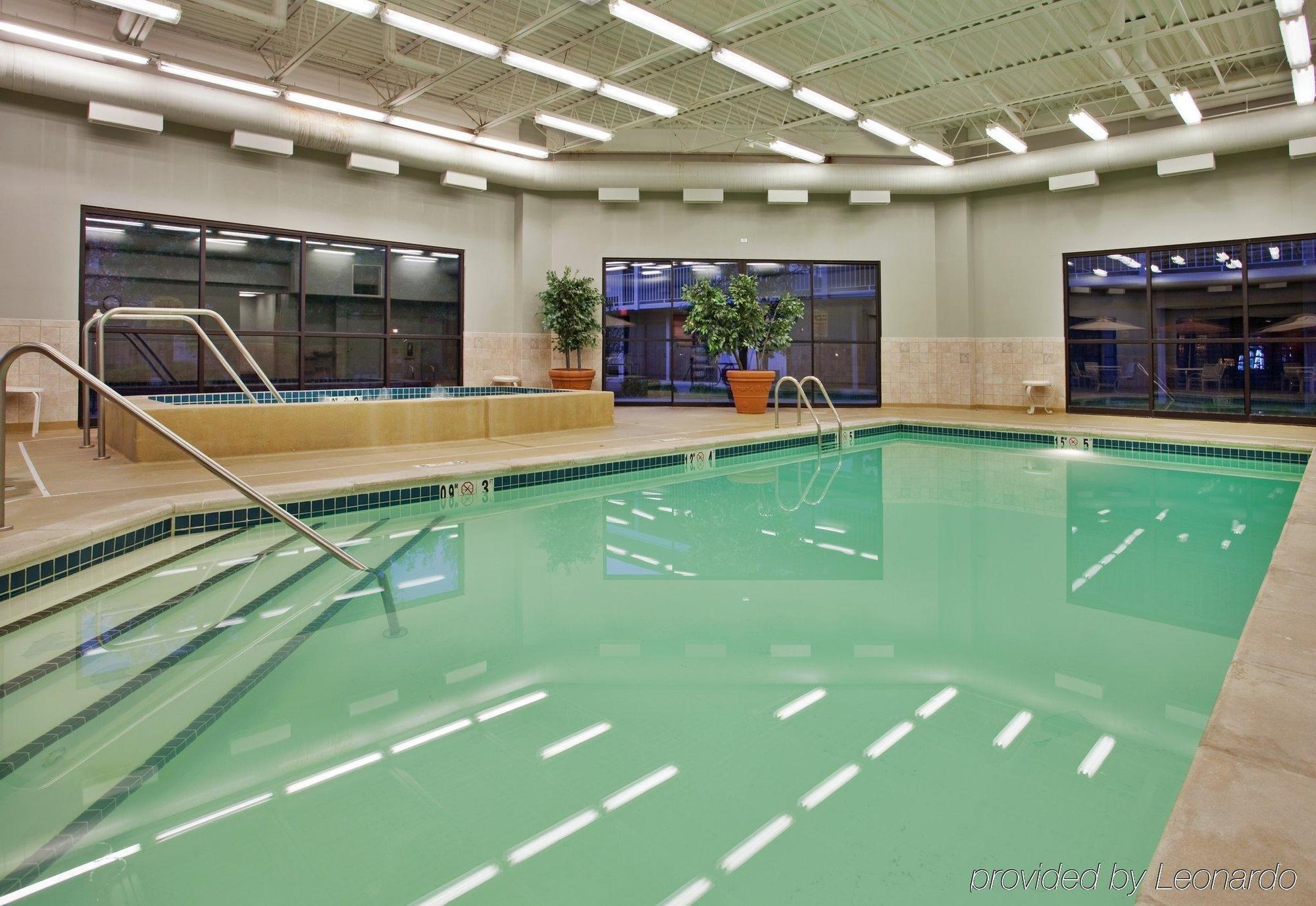 Holiday Inn Wichita East I-35 By Ihg Εξωτερικό φωτογραφία